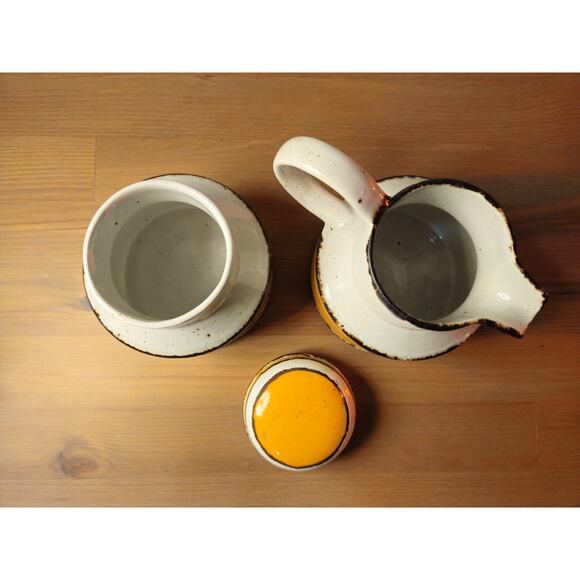 Stonehenge England Creamer & Canister Set – Yellow Band Mid Century 1970s - Picture 4 of 7